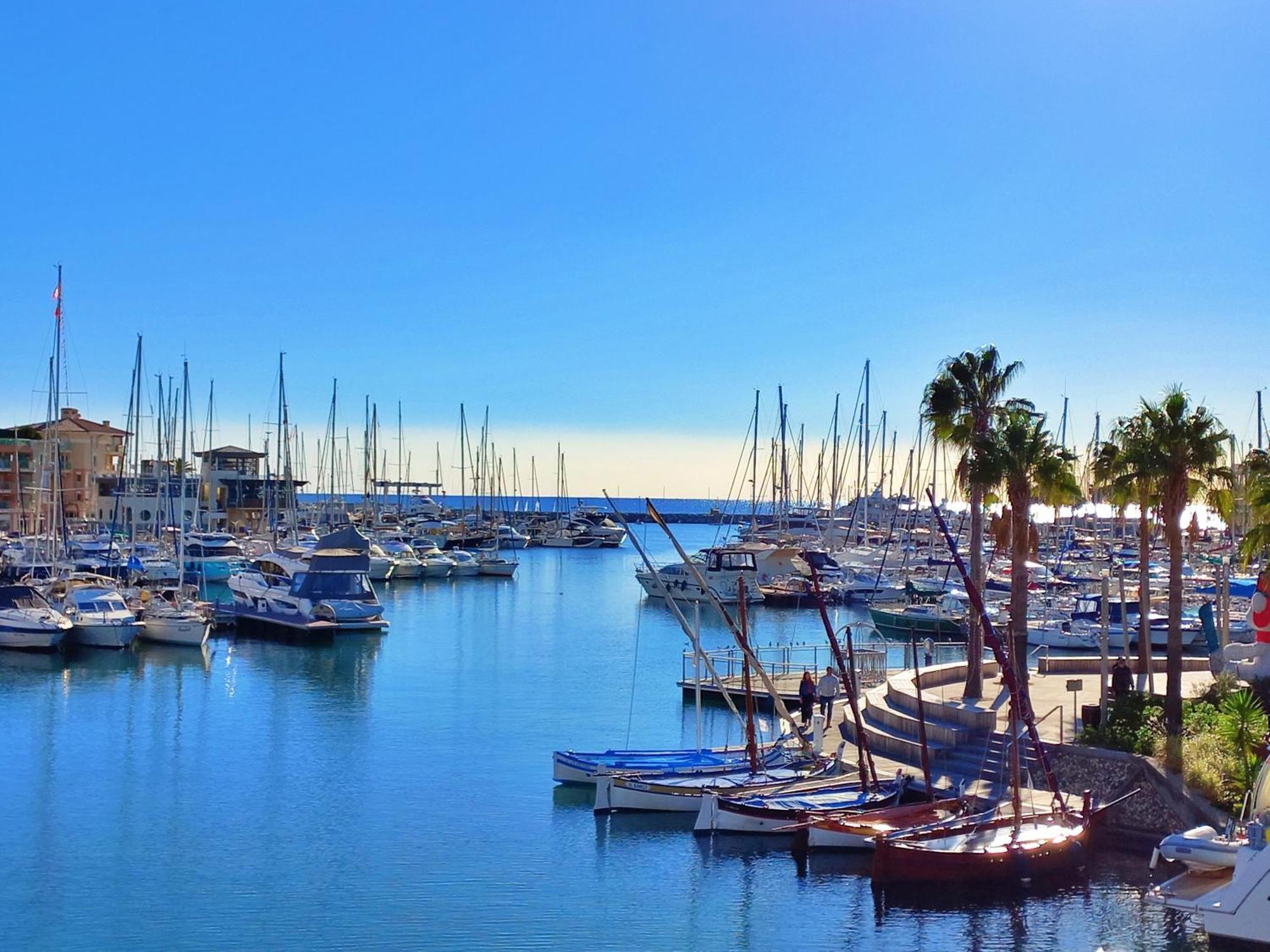 Port Frejus - Tout A Pied - Wifi - Clim Zewnętrze zdjęcie