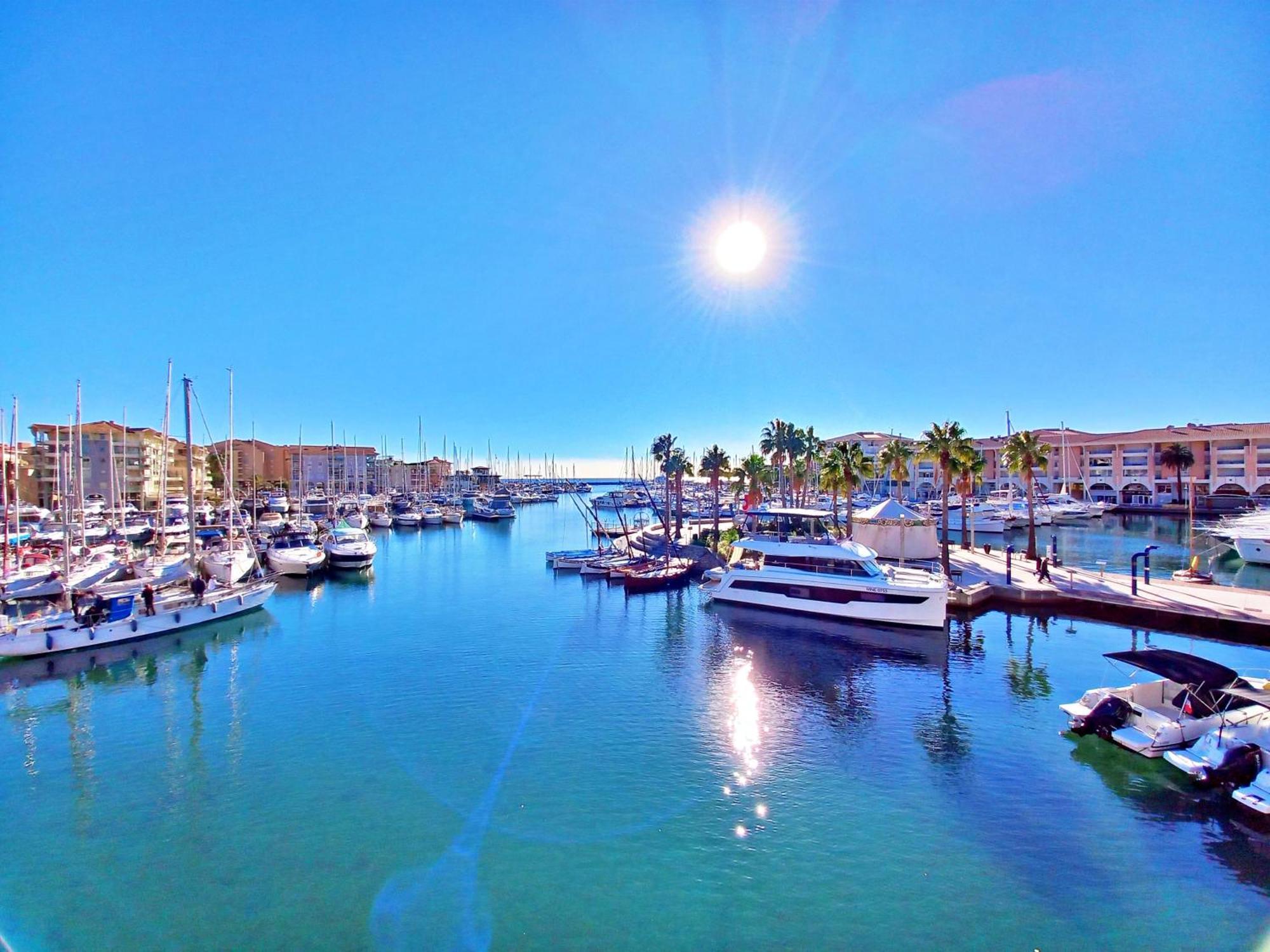 Port Frejus - Tout A Pied - Wifi - Clim Zewnętrze zdjęcie